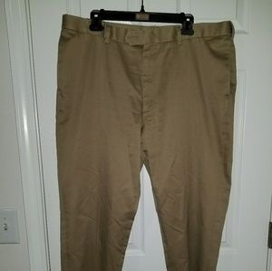 Men's Perry Ellis Khaki's. In good condition.
